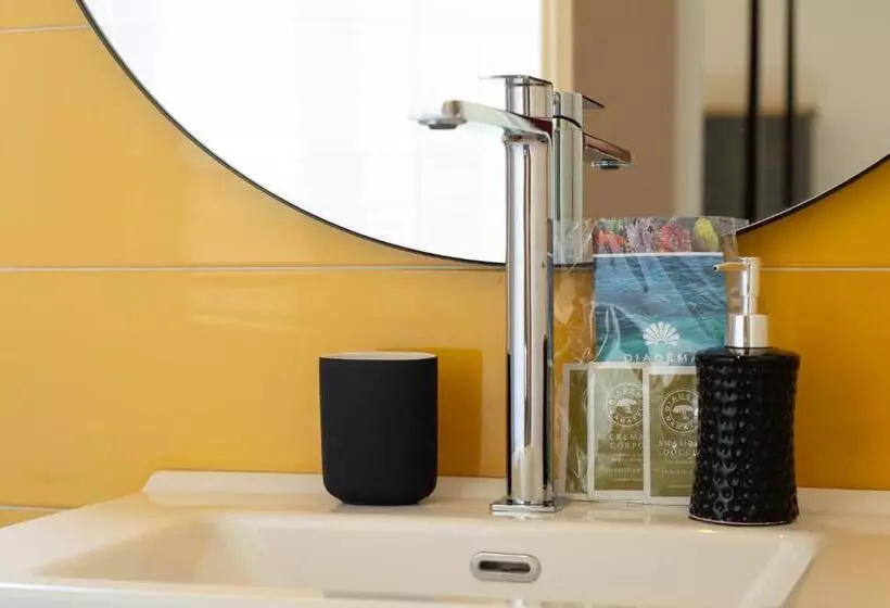 ペンション Piombino 1428