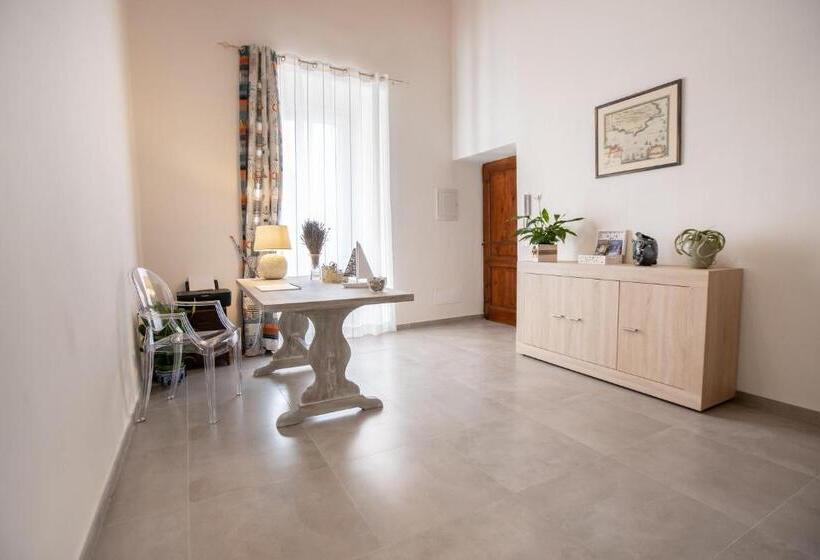 بنسيون Piombino 1428