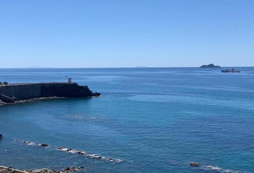 بنسيون Piombino 1428