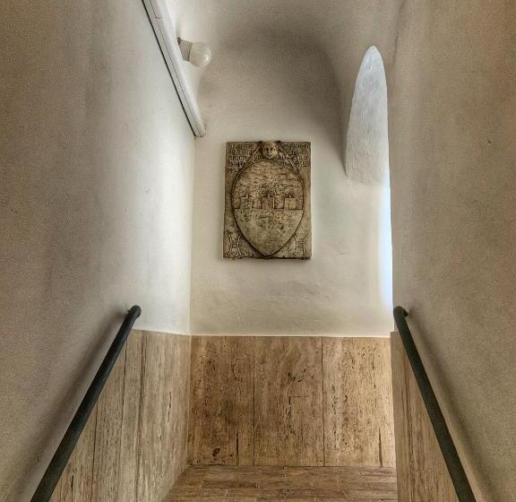 بنسيون Piombino 1428