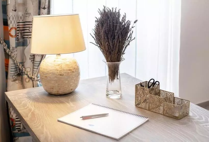 ペンション Piombino 1428