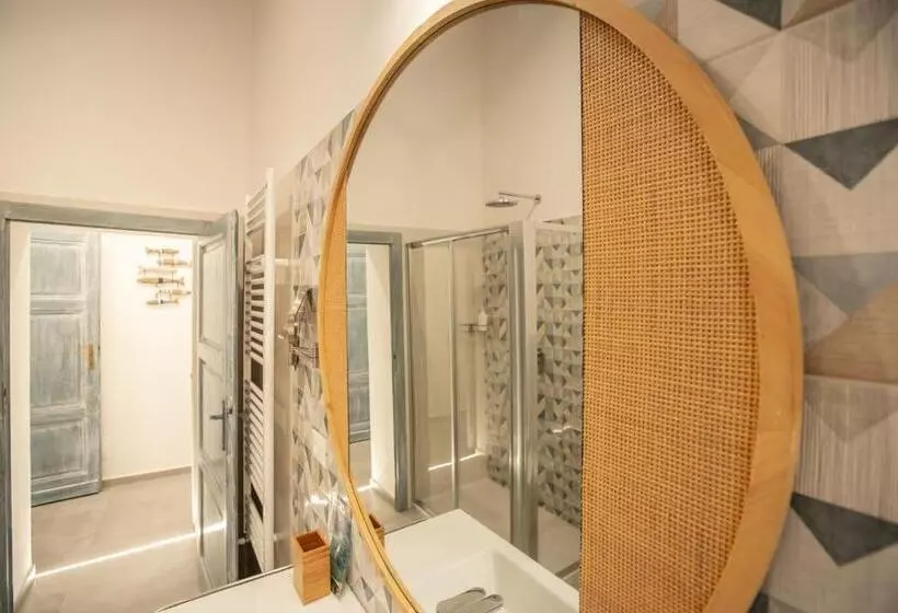 ペンション Piombino 1428