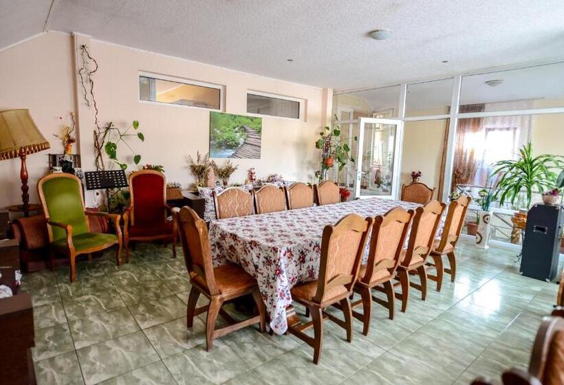 Pensiune Roata Cu Noroc