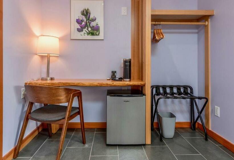 Wildflower Boutique Motel