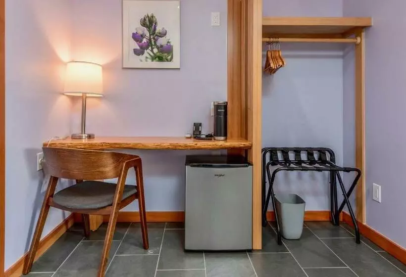 Wildflower Boutique Motel