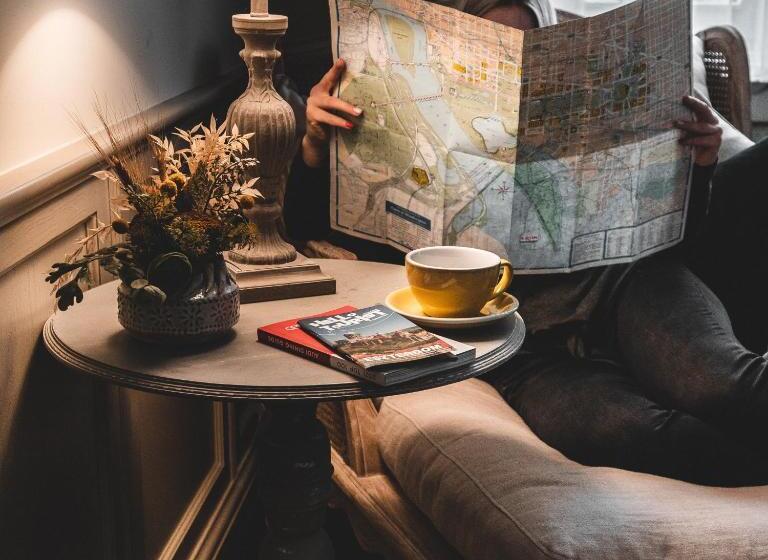 민박 Room42 Suites & Apartments