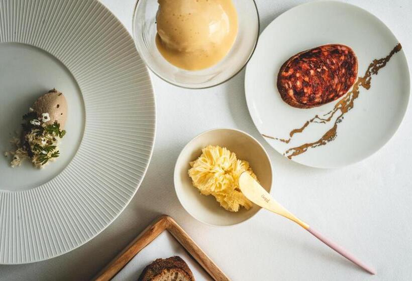 민박 Room42 Suites & Apartments