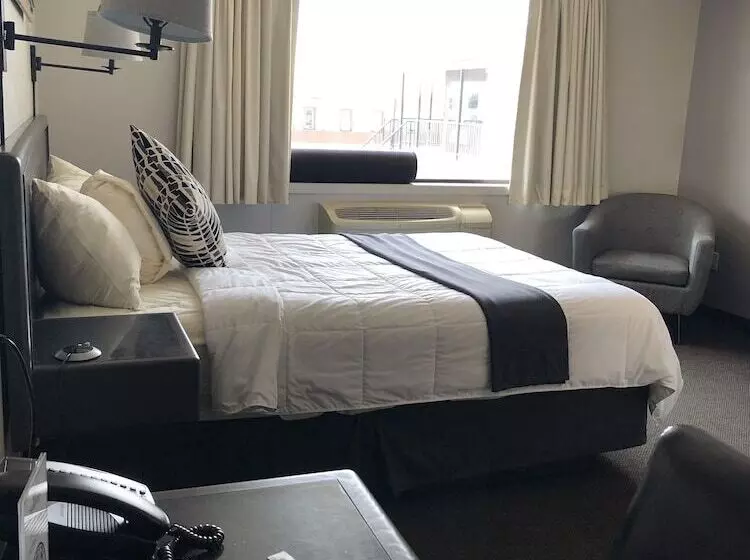 Companion Hotel Motel