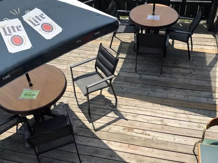 Companion Hotel Motel