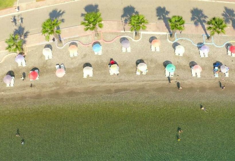 Dolunay Suit & Beach