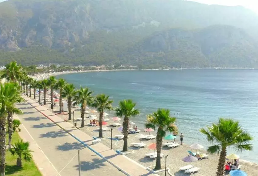 Dolunay Suit & Beach