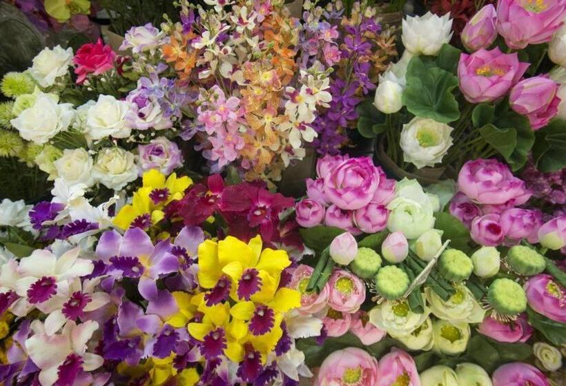 בית מלון כפרי Oyo 1135 Triple A Residence