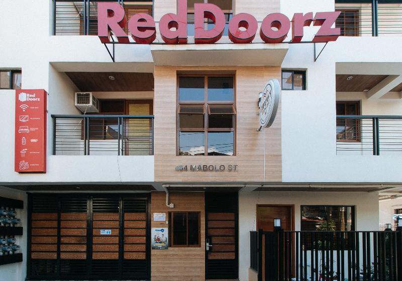호텔 Reddoorz Plus Near Uptown Bgc Mall