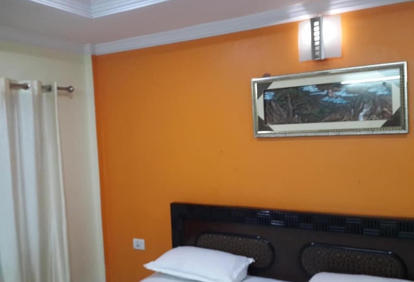 پانسیون Aryan