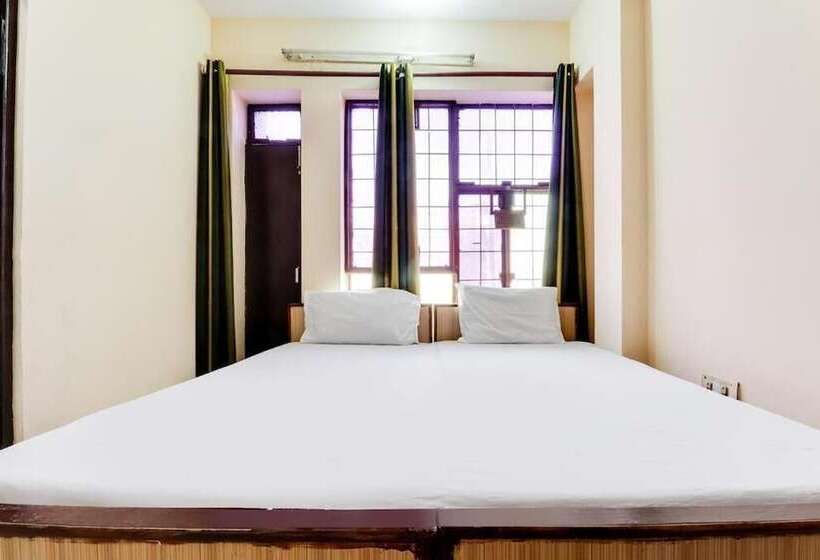 پانسیون Aryan