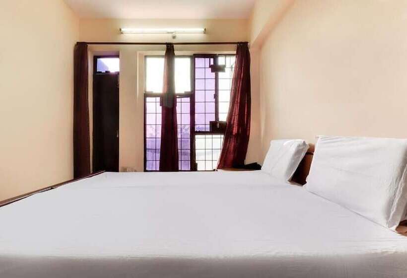 پانسیون Aryan