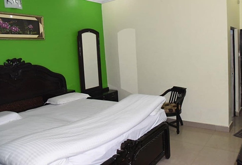 پانسیون Aryan