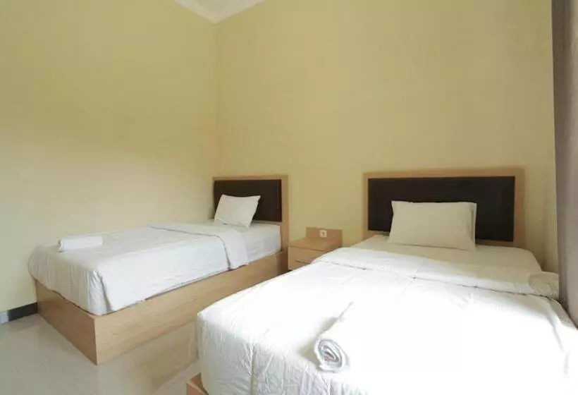 ペンション Idr Green Guest House Syariah Mitra Reddoorz