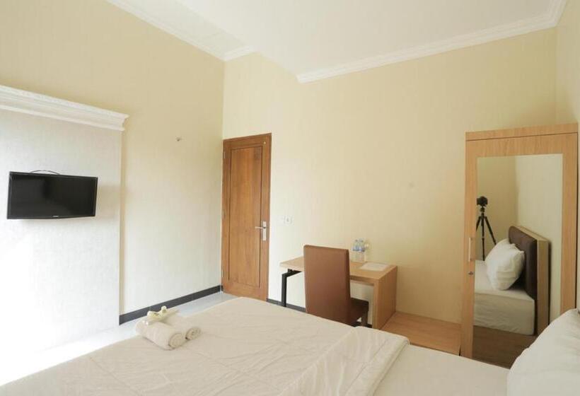 بنسيون Idr Green Guest House Syariah Mitra Reddoorz