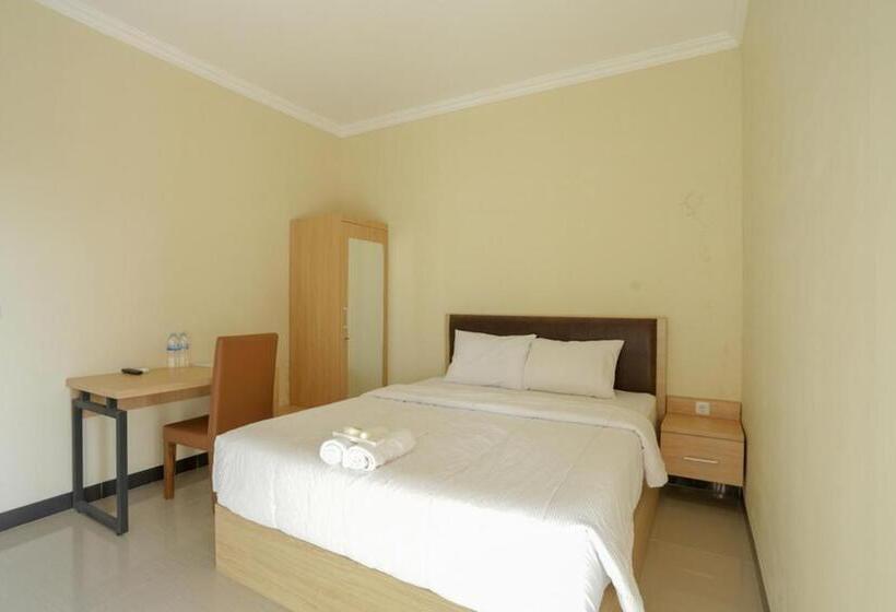 بنسيون Idr Green Guest House Syariah Mitra Reddoorz