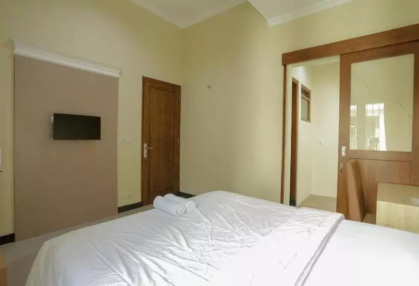 ペンション Idr Green Guest House Syariah Mitra Reddoorz