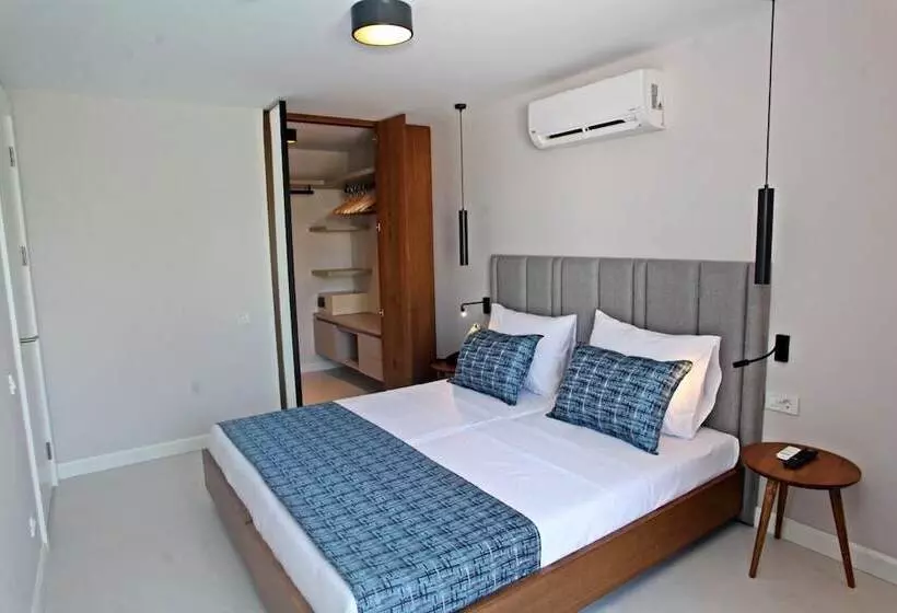 Queen Residence & Apart