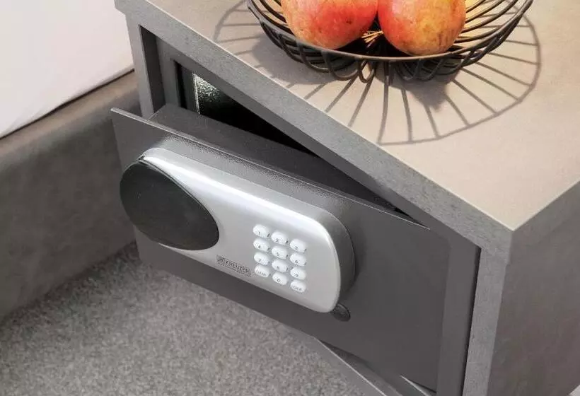 Stadthotel Oberndorf   24h Self Check In Terminal