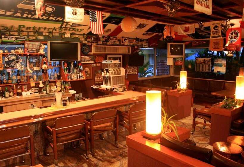 ホテル Azteca Inn