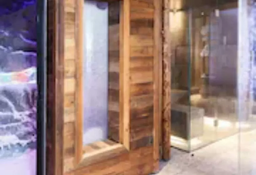 בית מלון כפרי Champneys Forest Mere