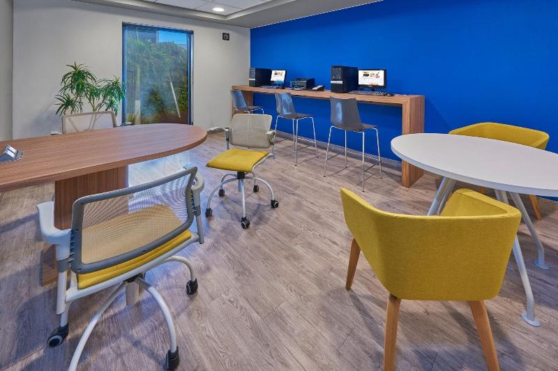 هتل City Express By Marriott Irapuato