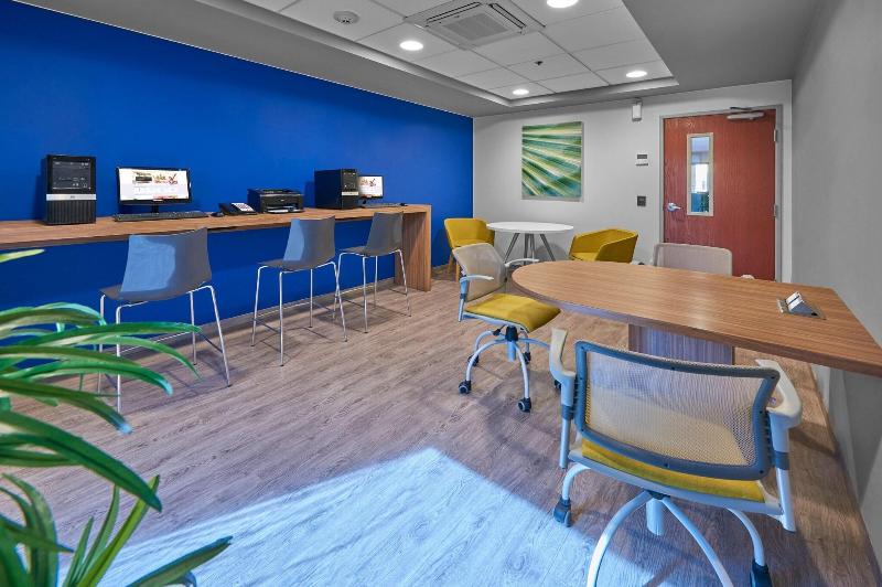 هتل City Express By Marriott Irapuato