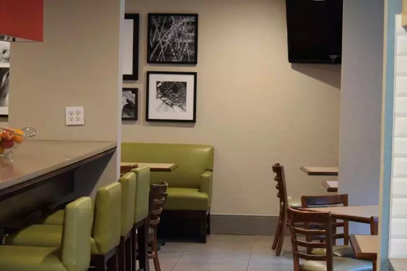 Country Inn & Suites By Radisson, Lincoln North Hotel And Conference Center, Ne