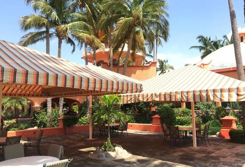 Hotelli Grand Isla Navidad Golf & Spa Resort With Marina