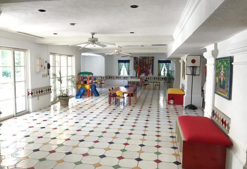 Hotelli Grand Isla Navidad Golf & Spa Resort With Marina