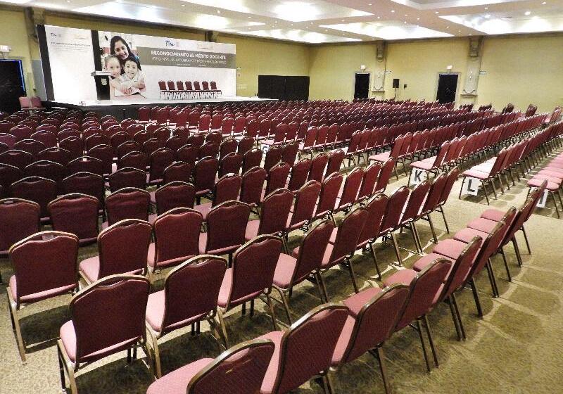 בית מלון כפרי Holiday Inn Reynosa Zona Dorada By Ihg