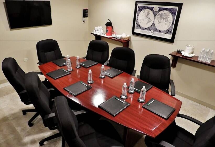 בית מלון כפרי Holiday Inn Reynosa Zona Dorada By Ihg