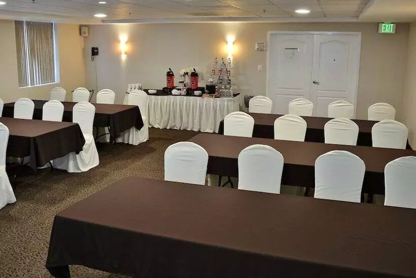 Отель Holiday Inn Reynosa Zona Dorada By Ihg