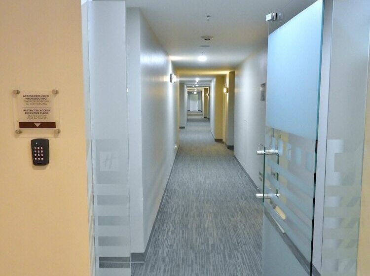 בית מלון כפרי Holiday Inn Reynosa Zona Dorada By Ihg