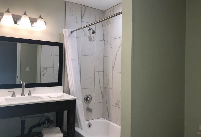 فندق Elevation Lodge