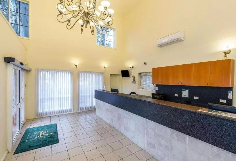 בית מלון כפרי Quality Inn Penrith Sydney