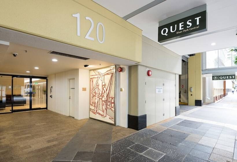 호텔 Quest River Park Central