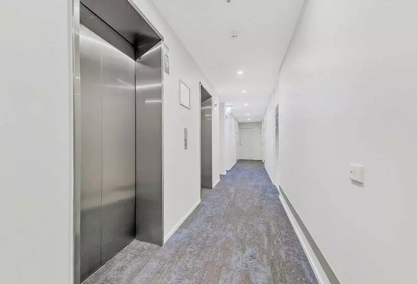 Отель Quest River Park Central