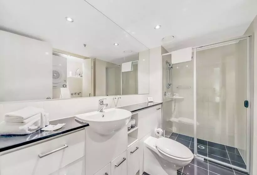 Отель Quest River Park Central