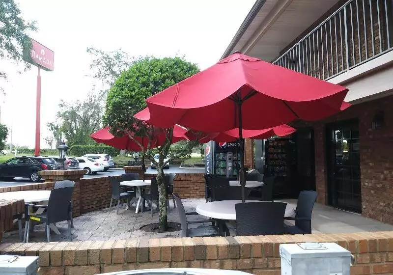 هتل Ramada By Wyndham Temple Terrace/tampa North