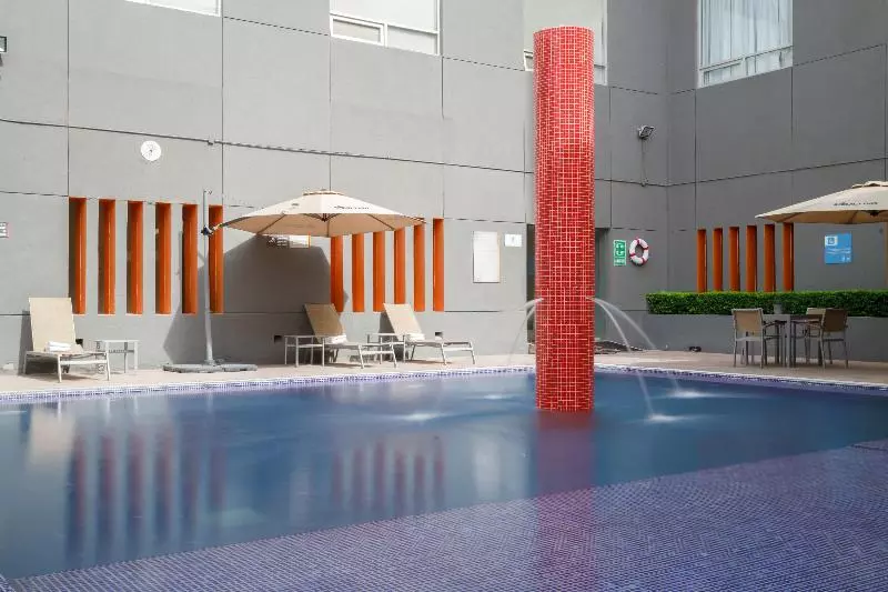 בית מלון כפרי Real Inn Torreón