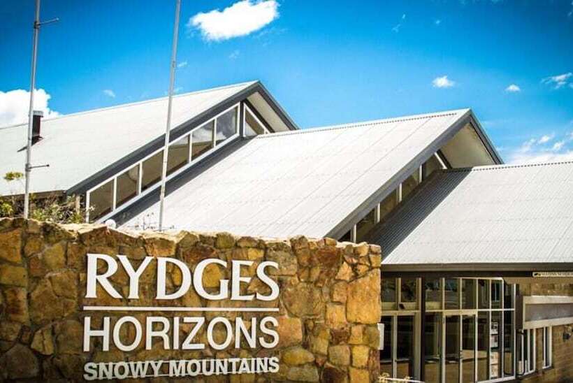 בית מלון כפרי Horizons Lake Jindabyne