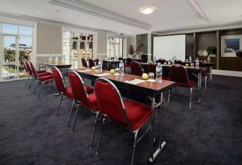 בית מלון כפרי Rydges Newcastle