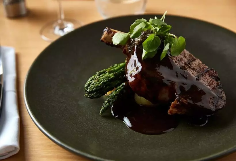 בית מלון כפרי Rydges Newcastle