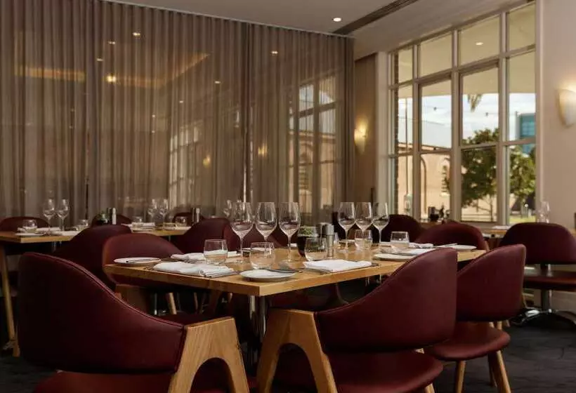 בית מלון כפרי Rydges Newcastle