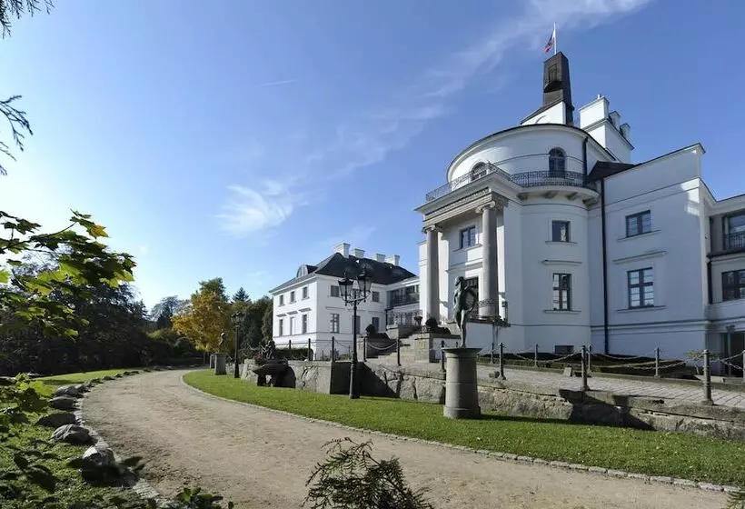 Schlosshotel Burg Schlitz